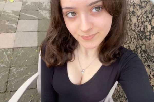 Genç Kızın Sağlam Arşivi 2