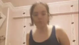 Genç Kızın Videoları